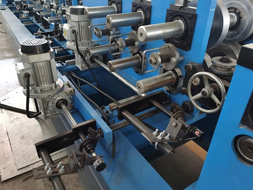 purlin forming machine