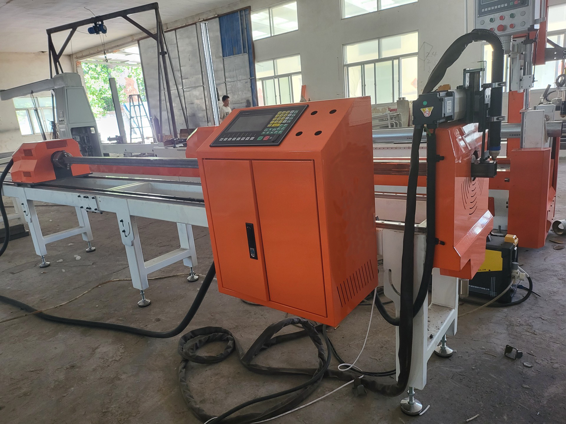 automatic plasma cutting machine for steel and stainless steel tubes2