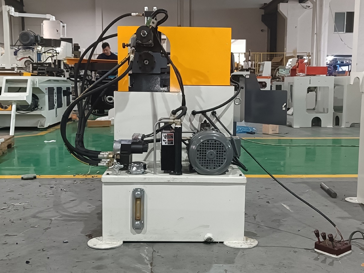 pneumatic single head chamfering machine for pipe polishing and deburring