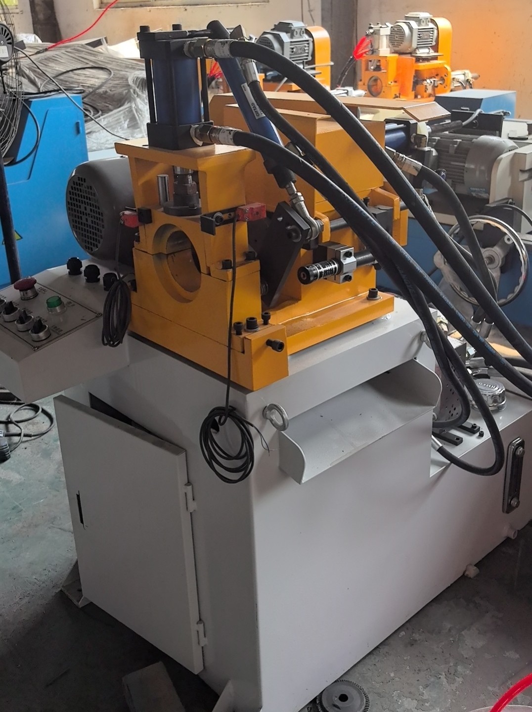 single head chamfering machine2