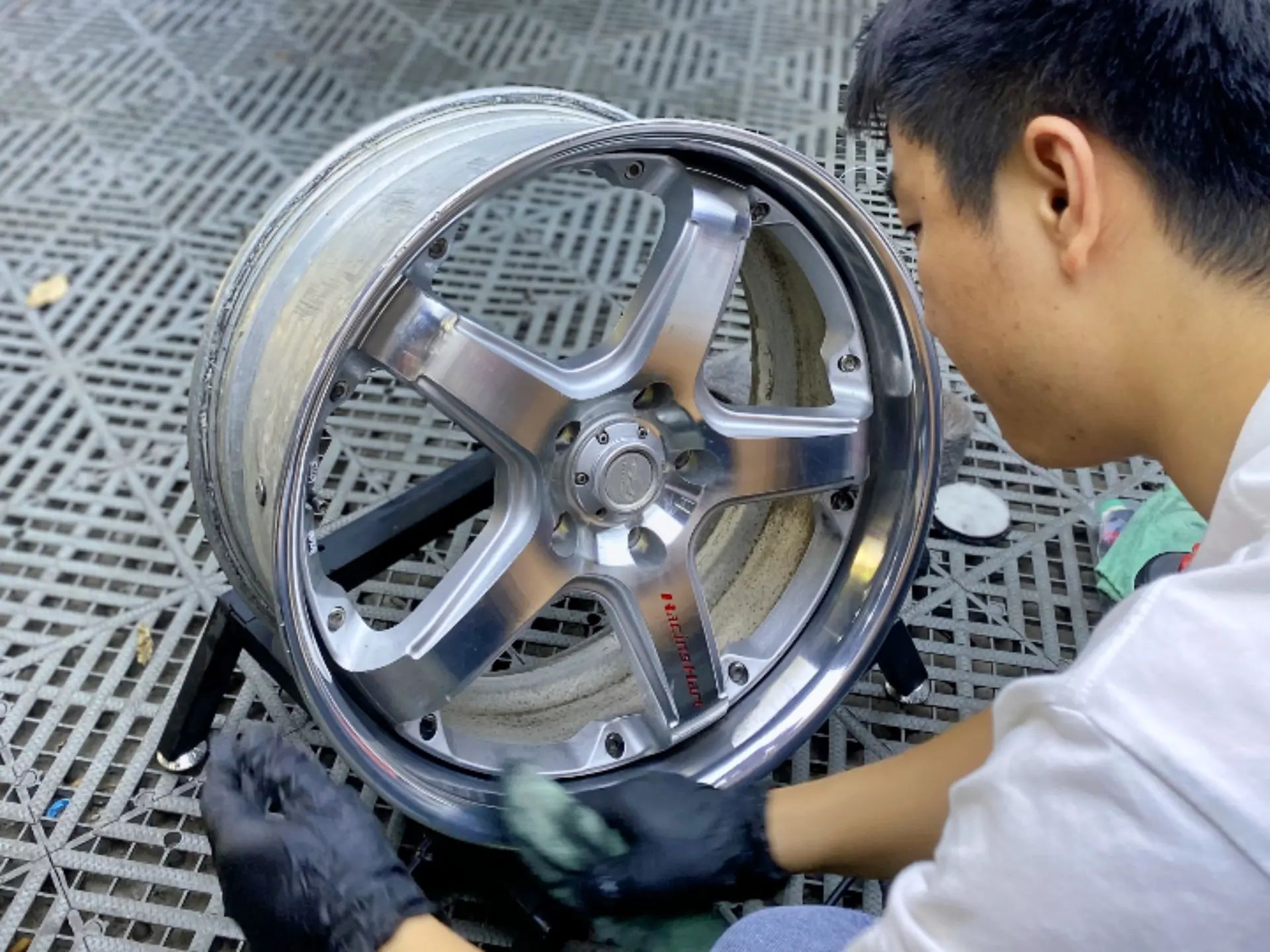 wheel polisher waxing1