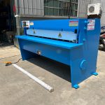 electric guillotine sheet metal cutting shearing machine img2