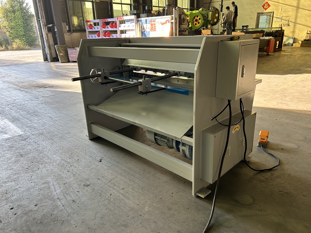 sheet metal guillotine shearing machine