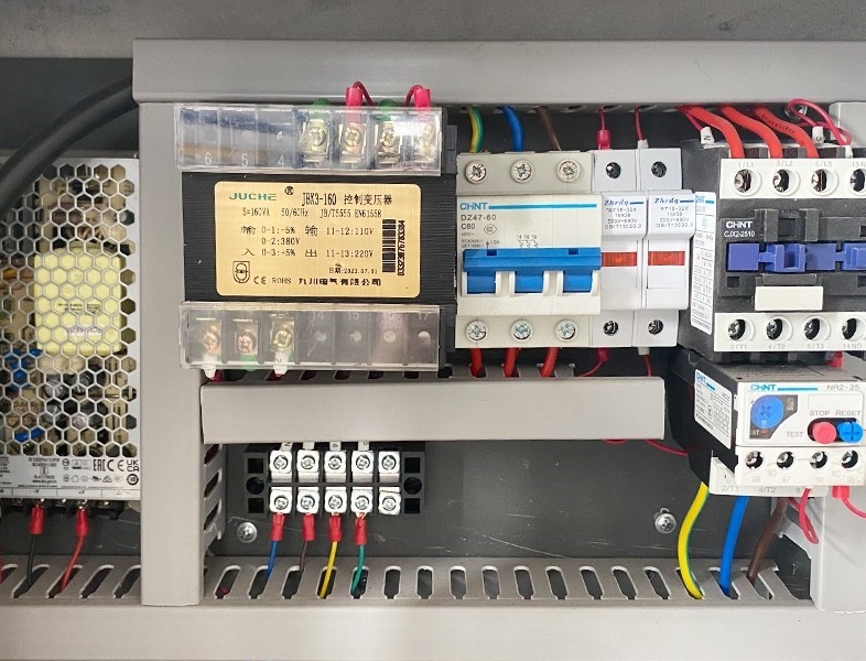 caixa de controle elétrico de precisão